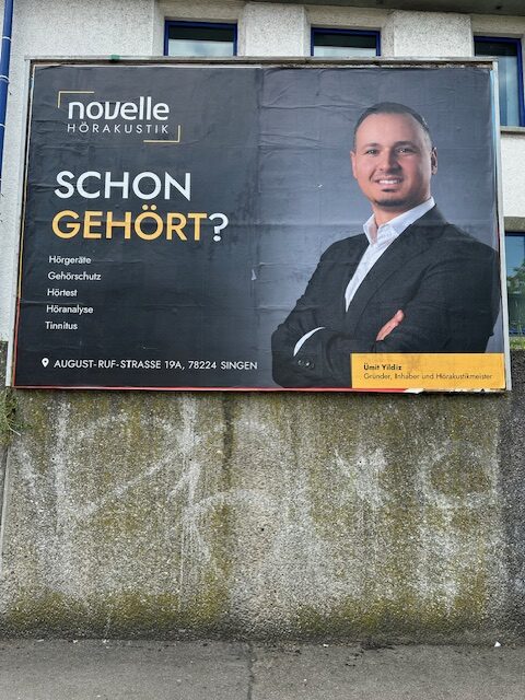 Wir sind aktuell an drei Standorten in Singen mit unserer Plakatkampagne vertreten! 📍📍📍