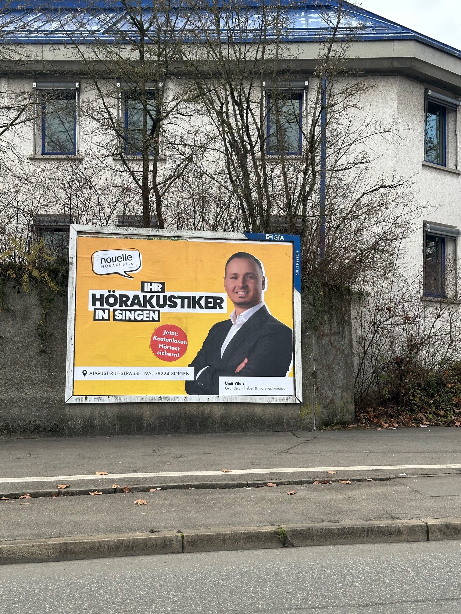 Novelle Hörakustik Singen - Praxedisplatz / Ecke Romeiasstraße / Güterstraße